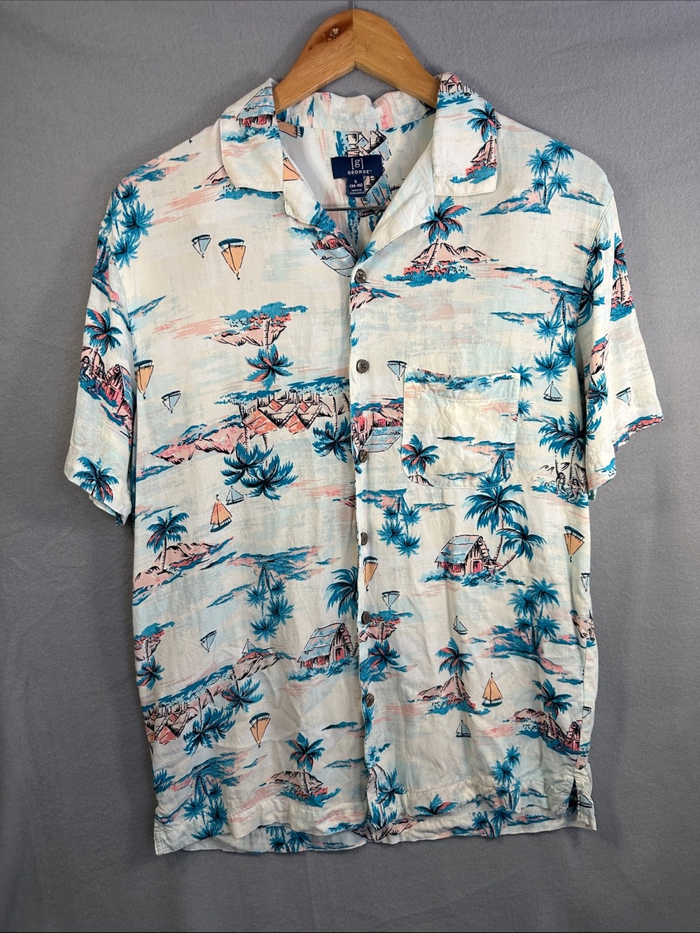 Goodfellow & Co White Short-Sleeve Island Print Button-Down Shirt